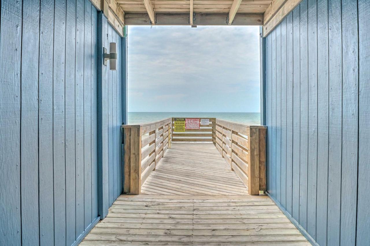 Convenient Retreat With Balcony And Ocean Views! Apartment North Topsail Beach Bagian luar foto