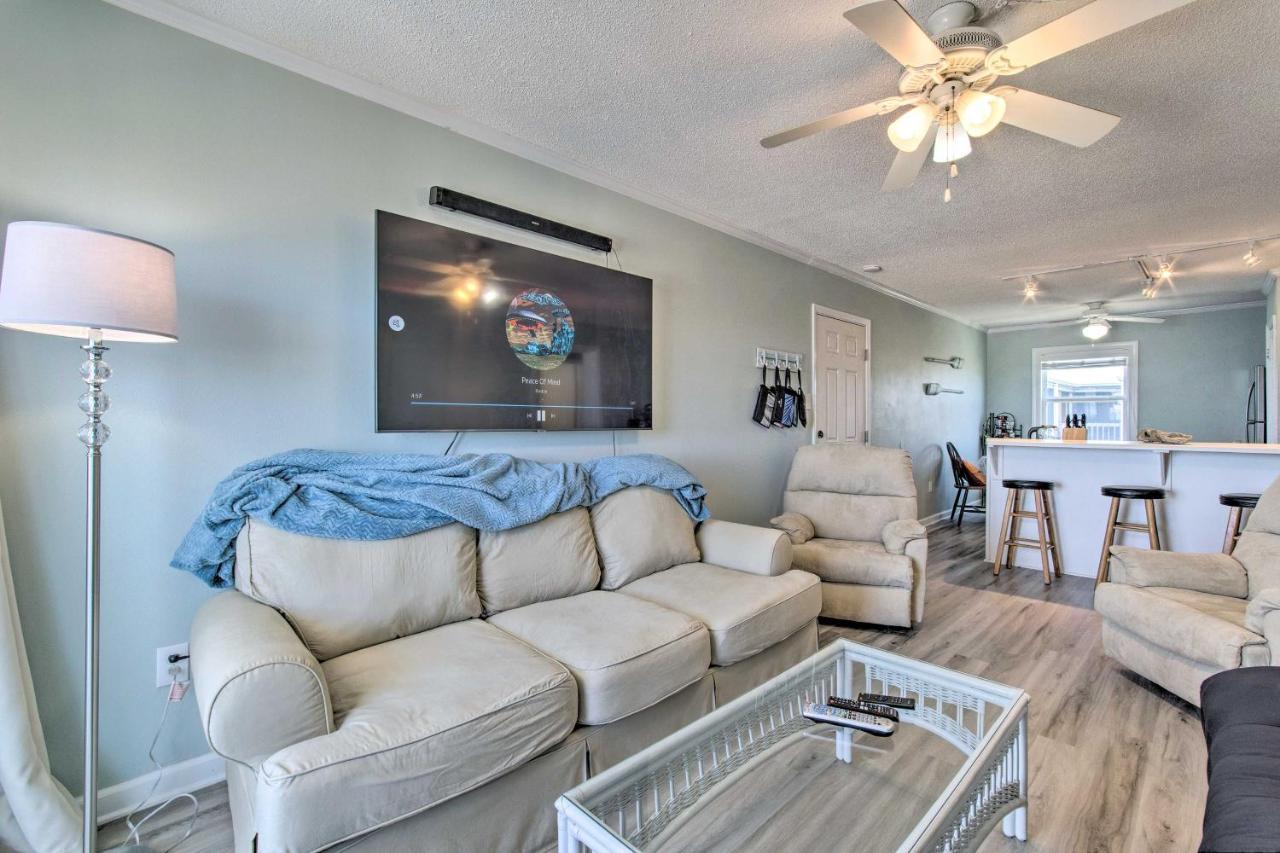 Convenient Retreat With Balcony And Ocean Views! Apartment North Topsail Beach Bagian luar foto